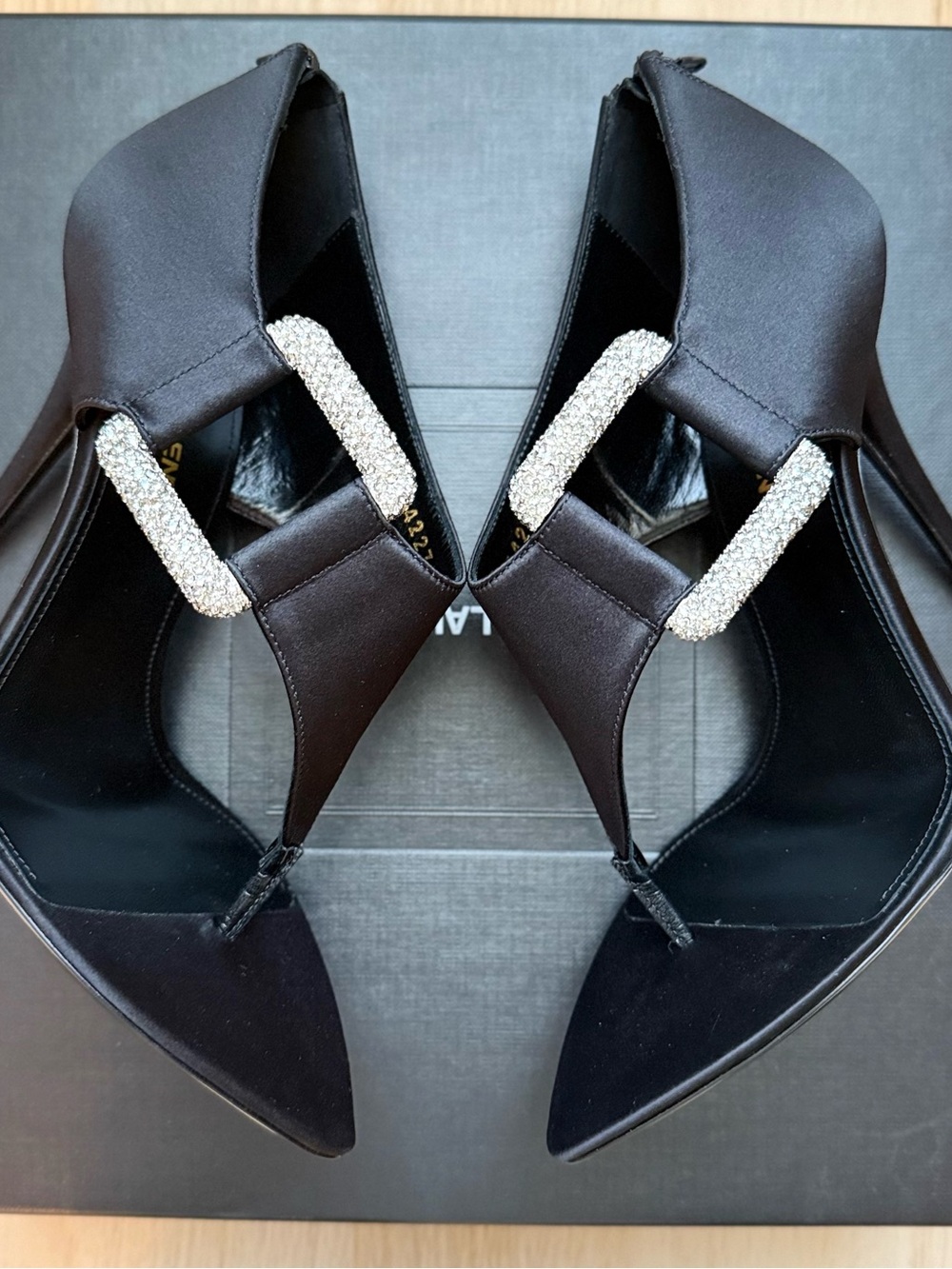 Saint Laurent Sean Sandals - Picture 5 of 10